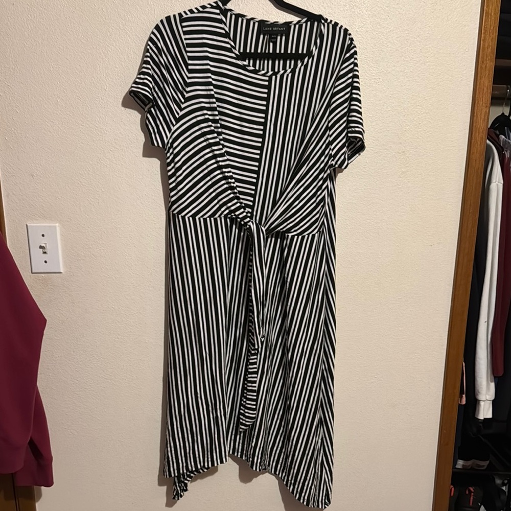 Lane Bryant Asymmetrical Ruched Black and White Sundress